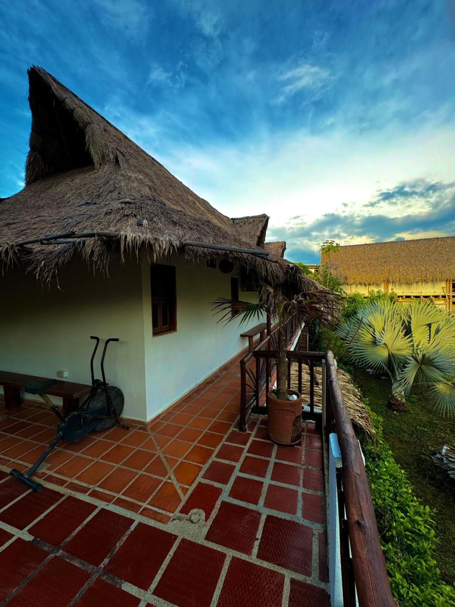 Hostal Nibuni Palomino Buitenkant foto
